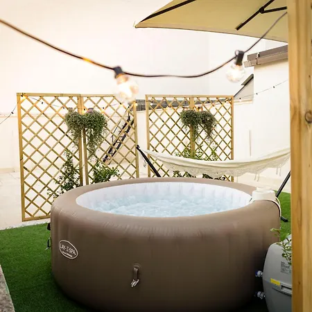 Fabulous 90mq Penthouse With Jacuzzi In Center *