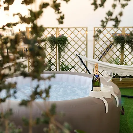 Apartment Fabulous 90mq Penthouse With Jacuzzi In Center *